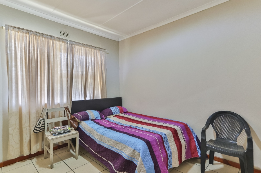2 Bedroom Property for Sale in Gustrouw Western Cape